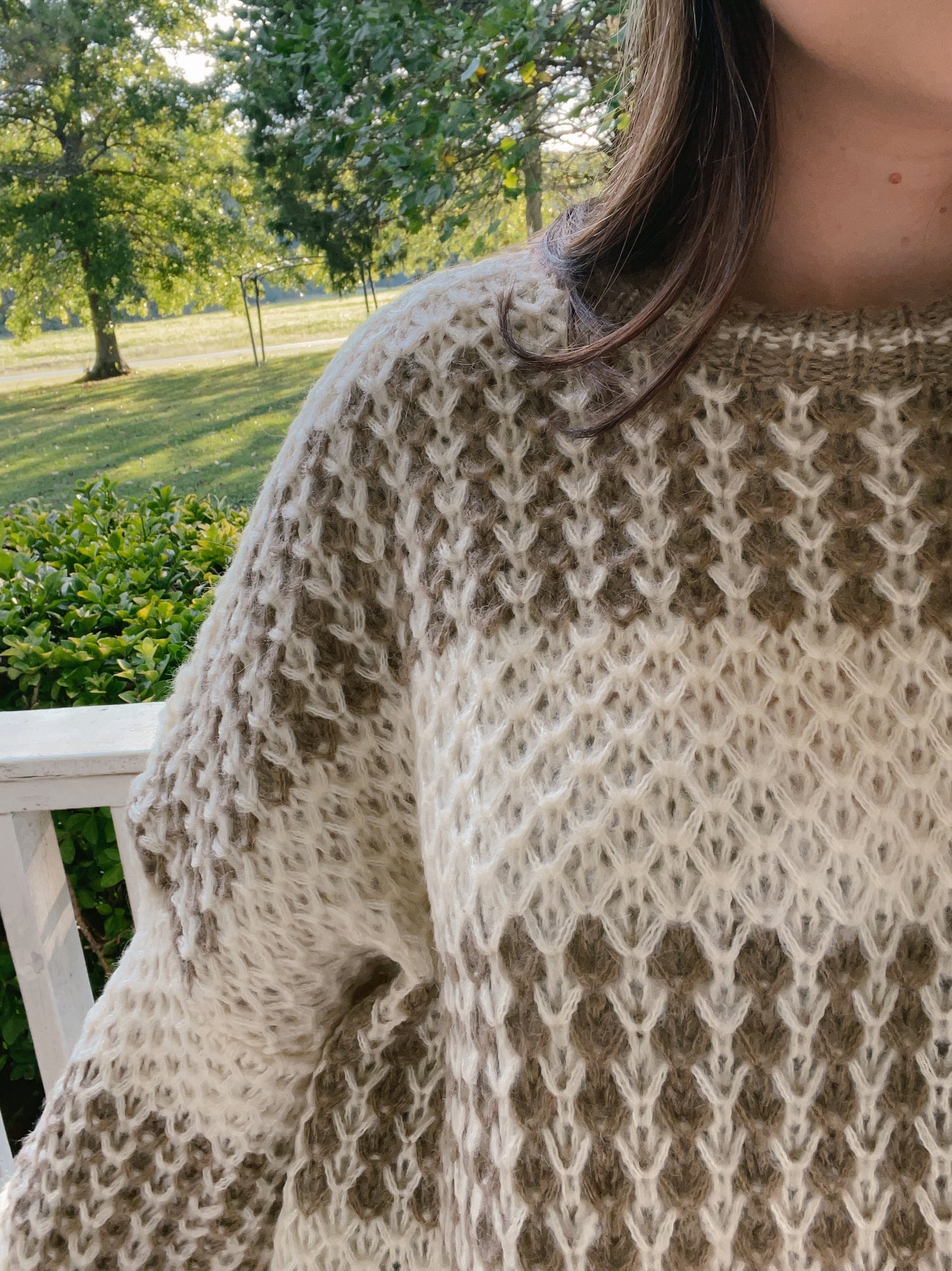 Crew Neck Color Blocked Knitted Sweater Top