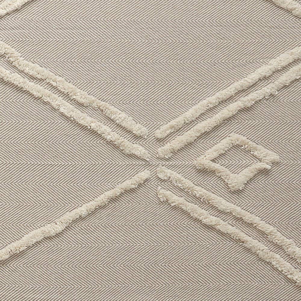 Couverture touffetée géométrique beige et crème avec franges
