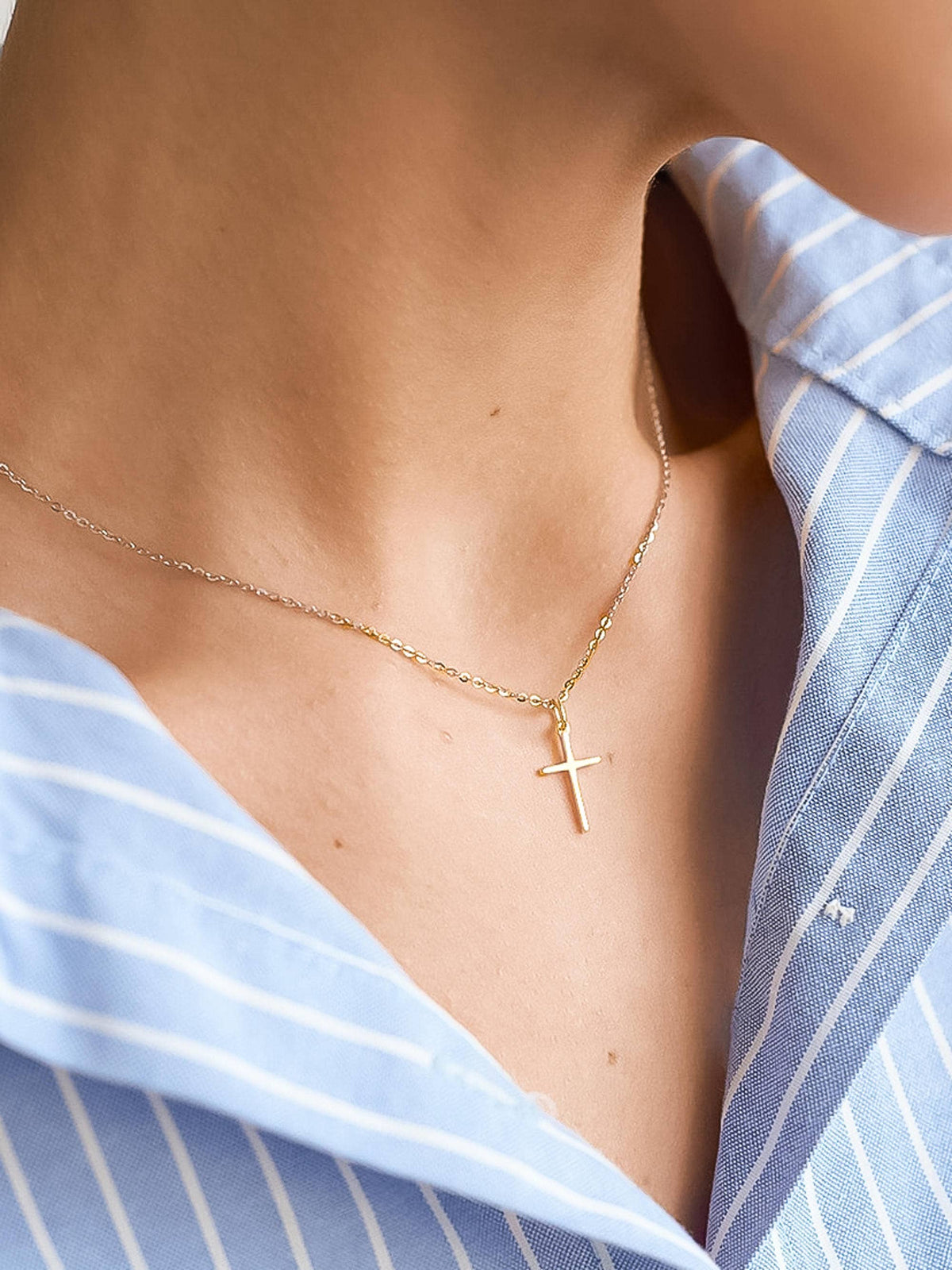 Tirza Cross Necklace