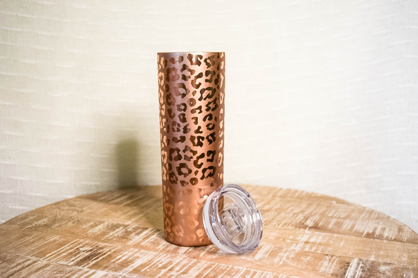 Rose Gold Leopard Tumbler – 20oz Skinny