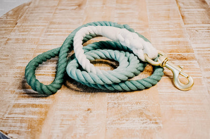 Hand Dyed Cotton Rope Leash
Dark Green Ombré